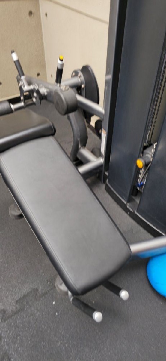 Life Fitness Leg Curl – po wymianie tapicerki
