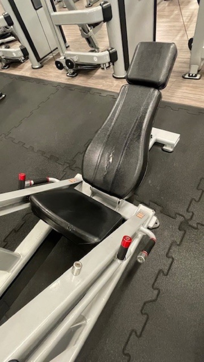 Star Trac Leg Press – przed wymianą